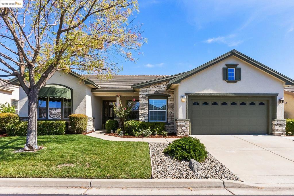 1503 Bismarck Ln