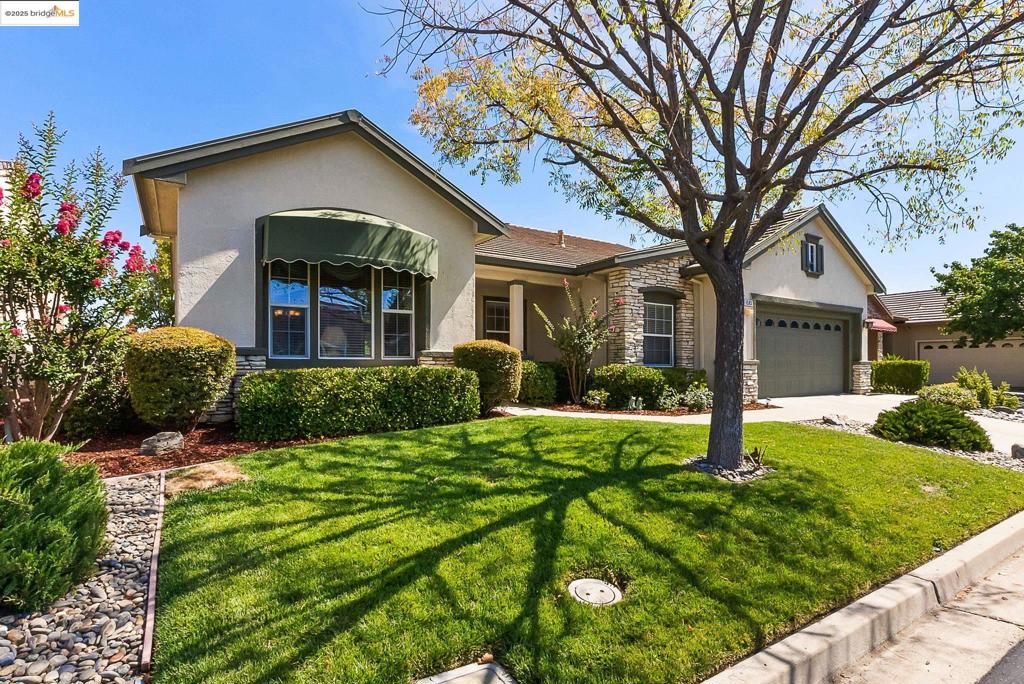 1503 Bismarck Ln