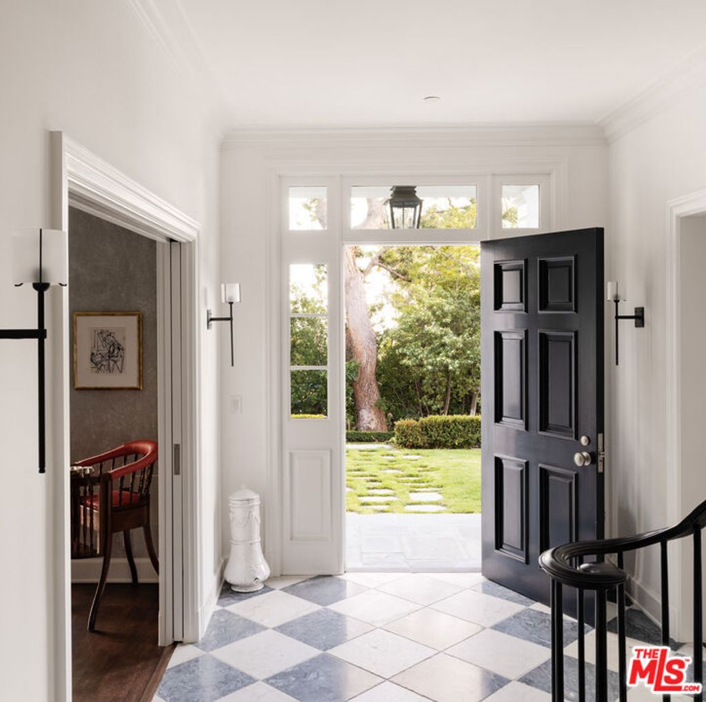 Photo of 1801 Westridge Road, Los Angeles, CA 90049 (MLS # 26677947)