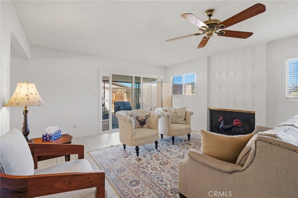 2813 Summit Circle