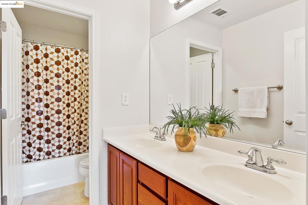 RAVENSWOOD - Residential
