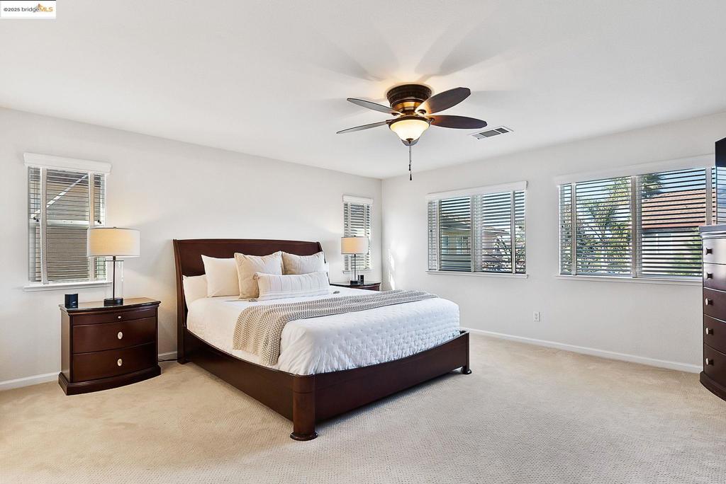 RAVENSWOOD - Residential