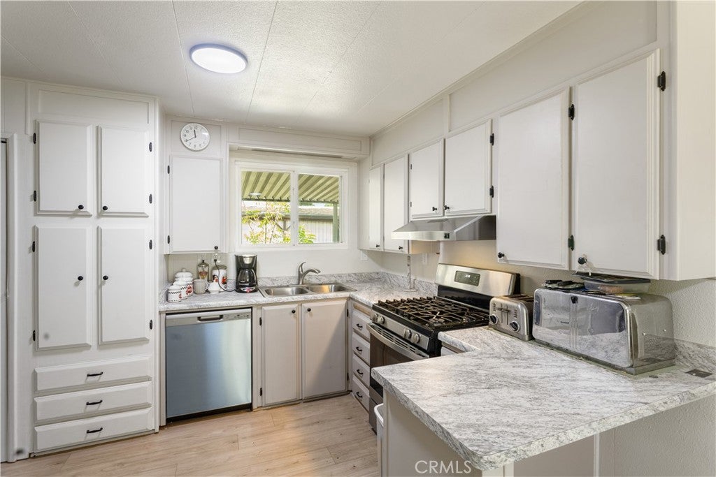 19964 Riverside Ave 108