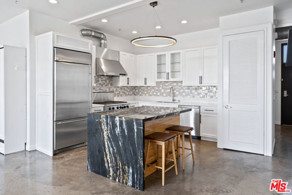 1544 12th Street 303, Santa Monica CA 90401