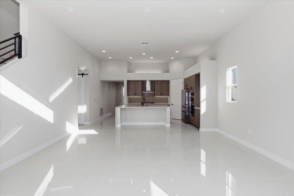 41867 Volare Court