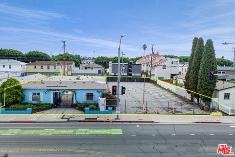 Photo of 2338 Ocean Park Boulevard, Santa Monica, CA 90405 (MLS # 25625743)