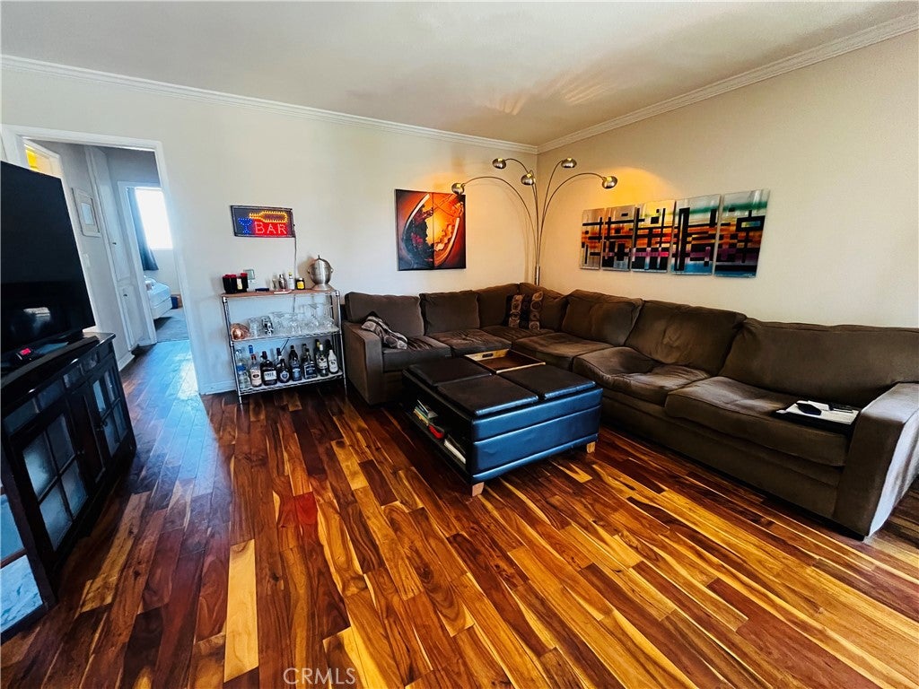 230 Linden Avenue 504