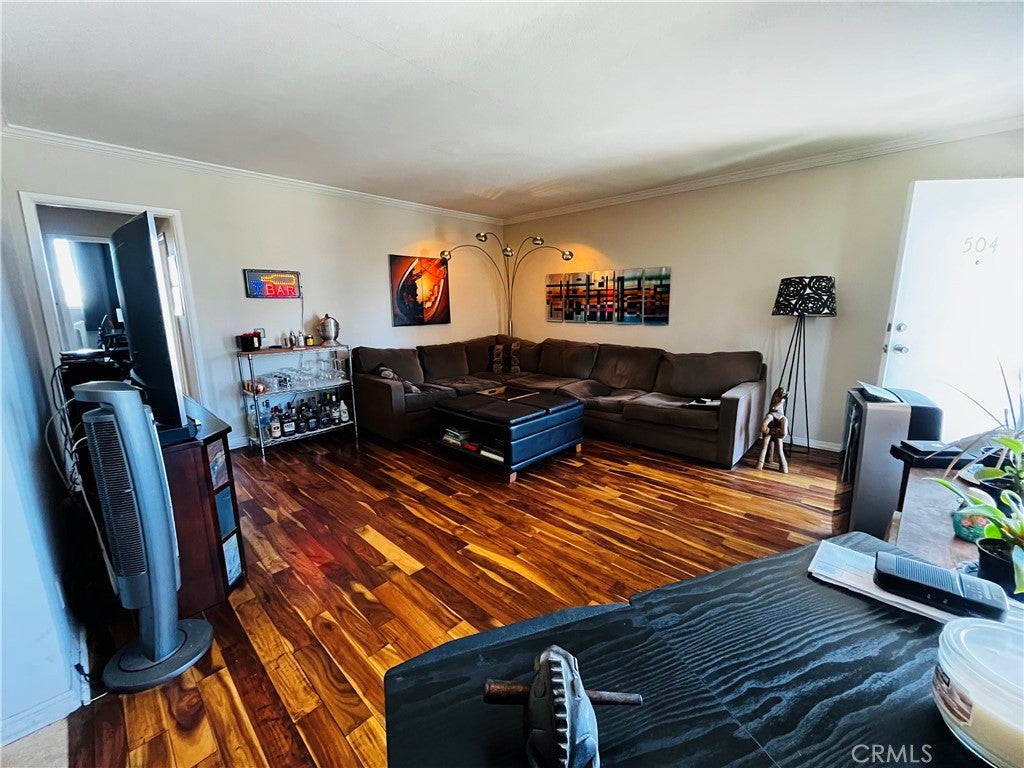 230 Linden Avenue 504