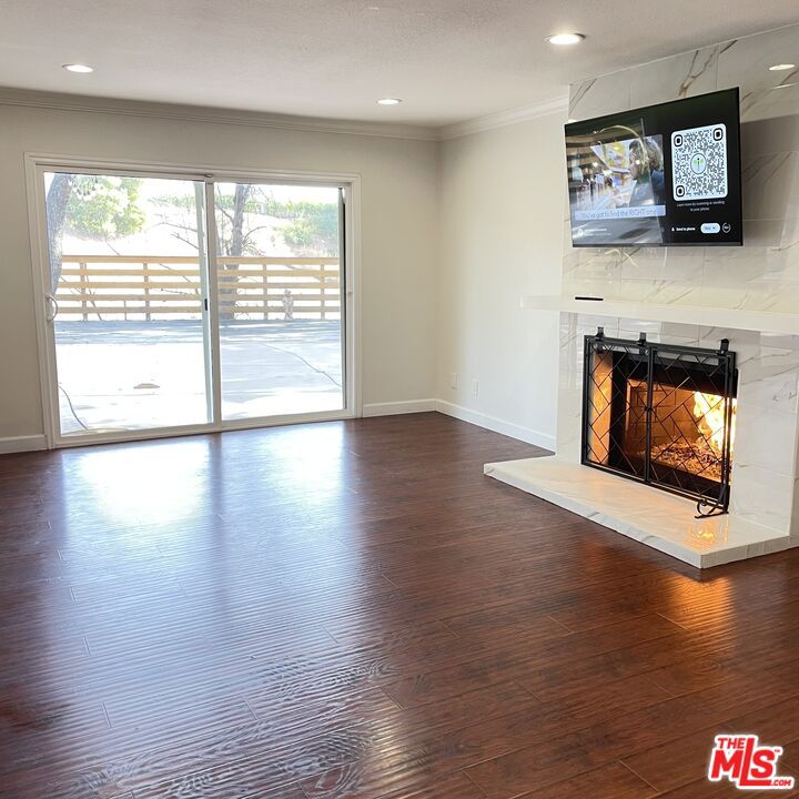 11158 Newcastle Avenue