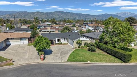 Photo of 907 E Ghent St E, Azusa, CA 91702 (MLS # IV26058701)