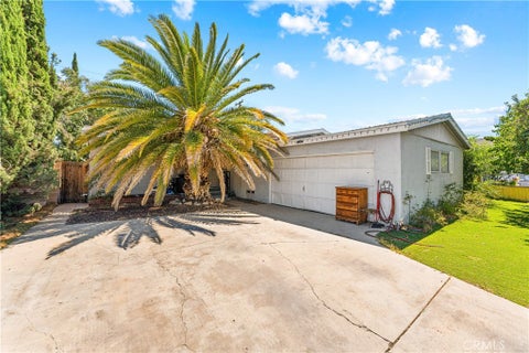 Photo of 814 W Avenue H7, Lancaster, CA 93534 (MLS # SR26146213)
