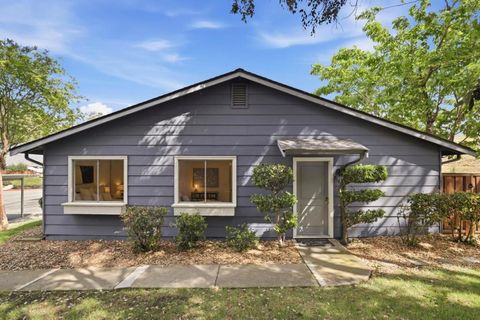 Photo of 1548 Spring Valley, Livermore, CA 94551 (MLS # ML82043019)