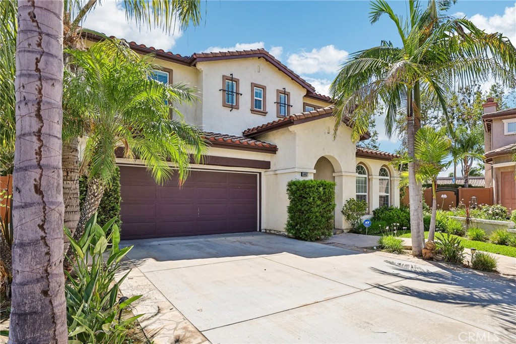 5802 E Treehouse