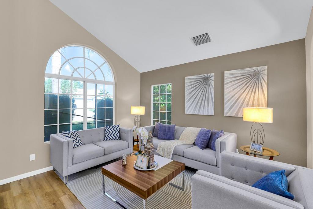 Properties 3 723 Ann Gabriel Lane