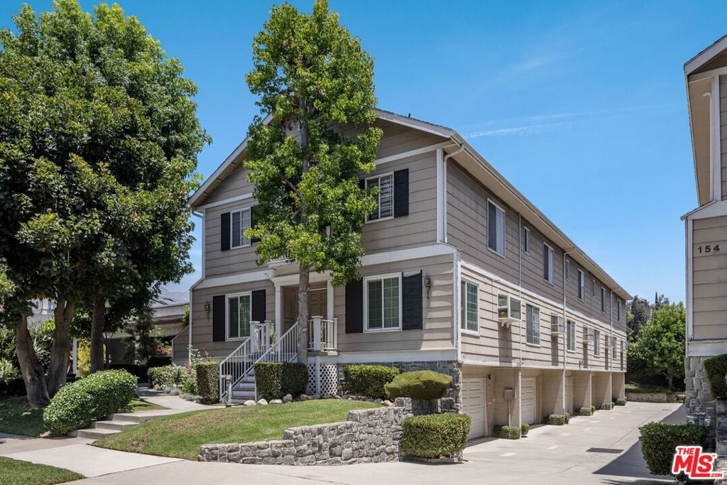 154 N Meridith Avenue 7, Pasadena CA 91106
