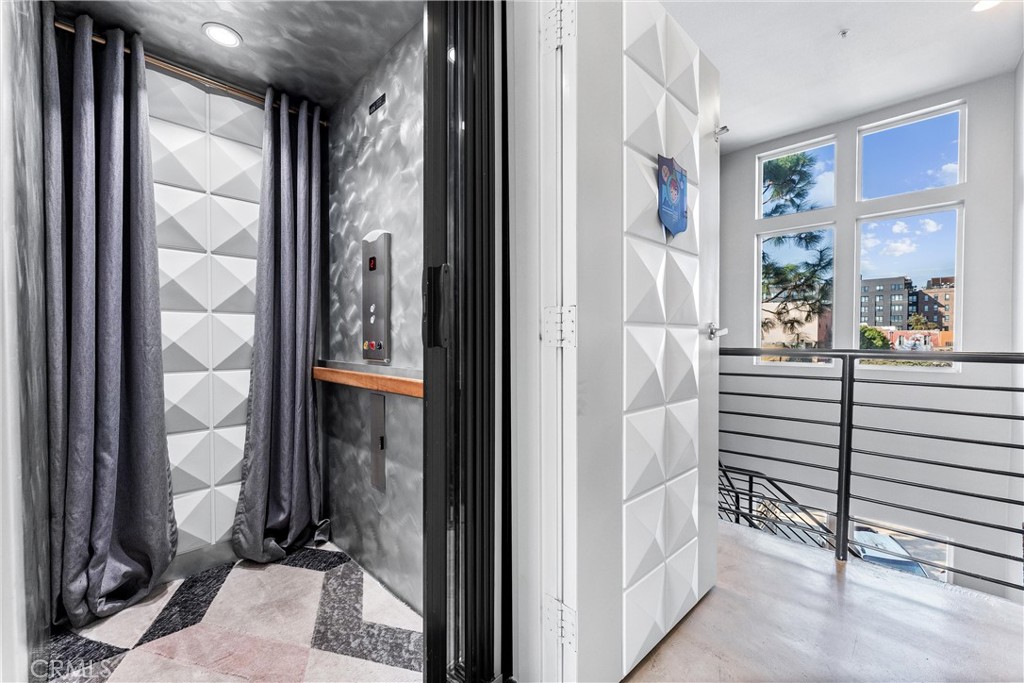 Artist Walk - Residential