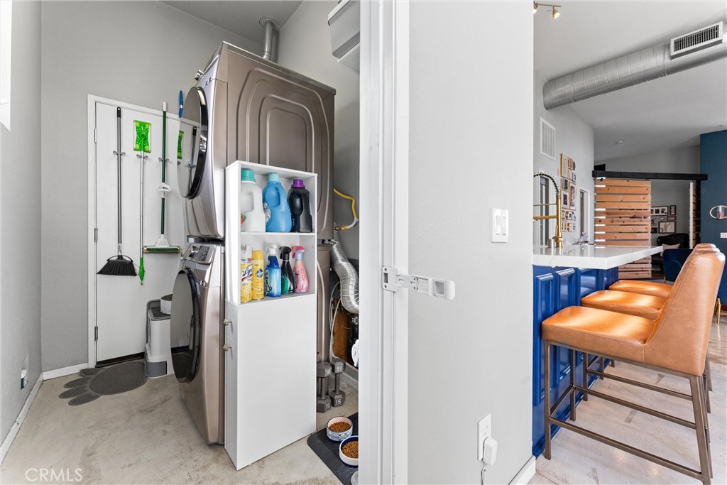 Artist Walk - Residential