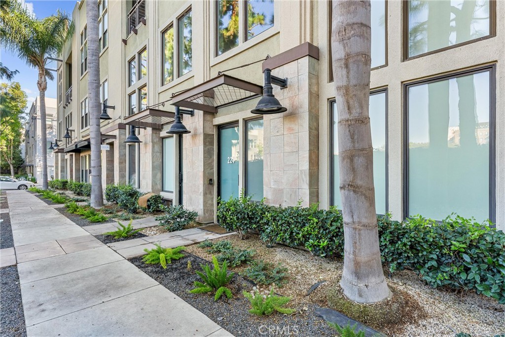 224 N Bush Street