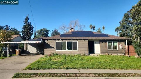 Photo of 409 E 13Th St St, Antioch, CA 94509 (MLS # 41122670)