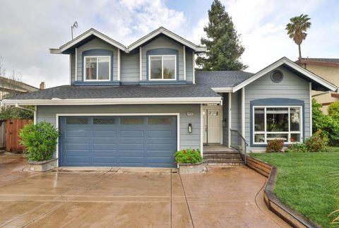 Photo of 44561 Arapaho Avenue, Fremont, CA 94539 (MLS # ML82042551)