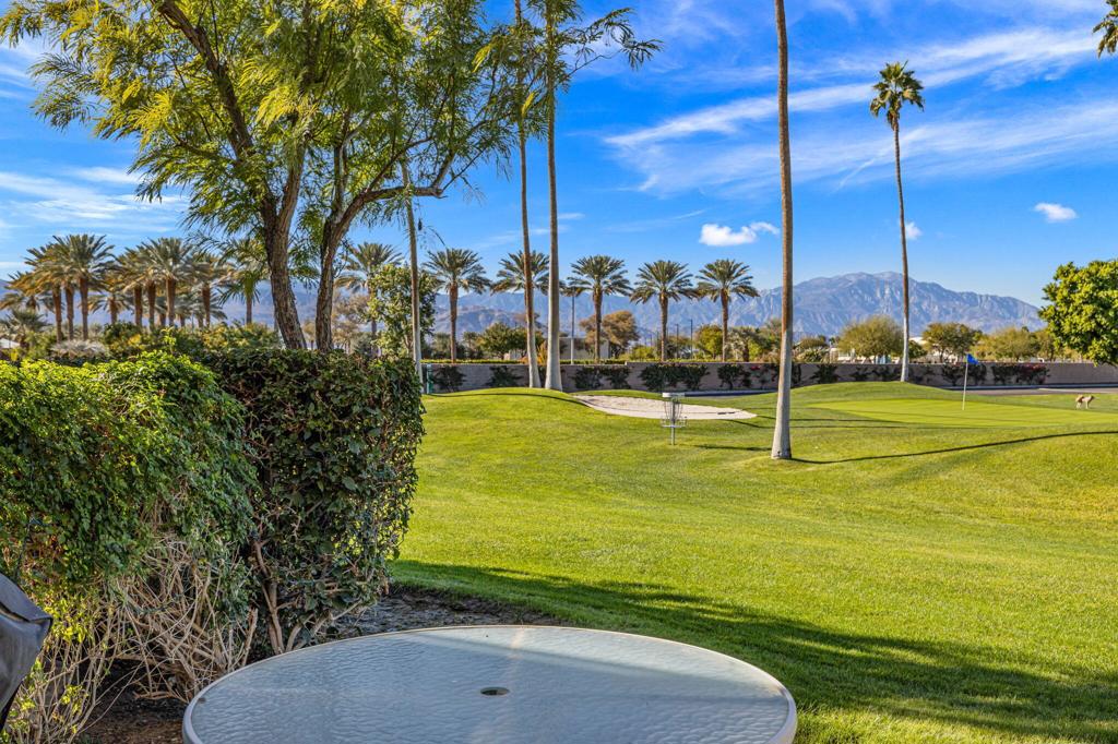 Palm Royale - Residential