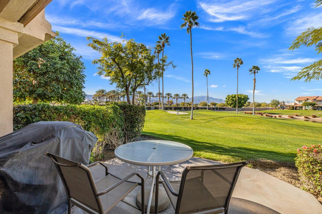 Palm Royale - Residential