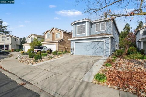 Photo of 933 Country Run Dr Dr, Martinez, CA 94553 (MLS # 41128592)