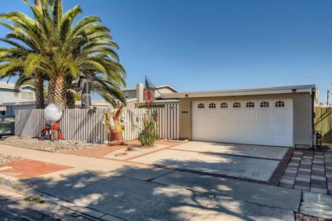 2925 Mission Village Dr San Diego CA 92123
