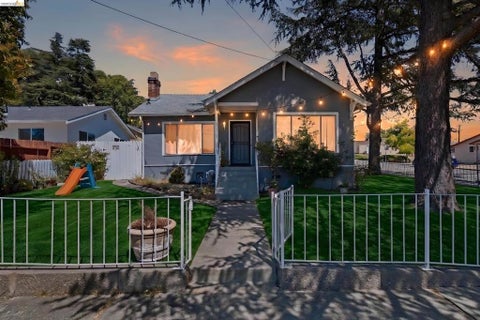 Photo of 416 Maple Avenue AVE, Vallejo, CA 94591 (MLS # 41141520)