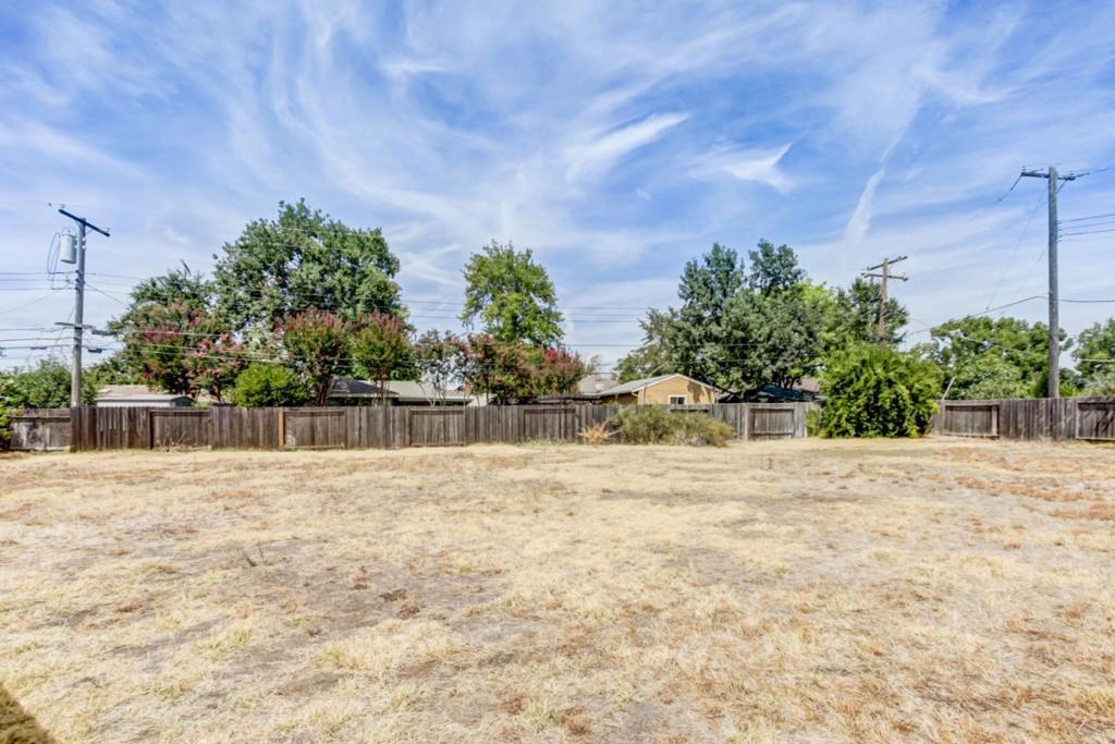 2724 Doris Court