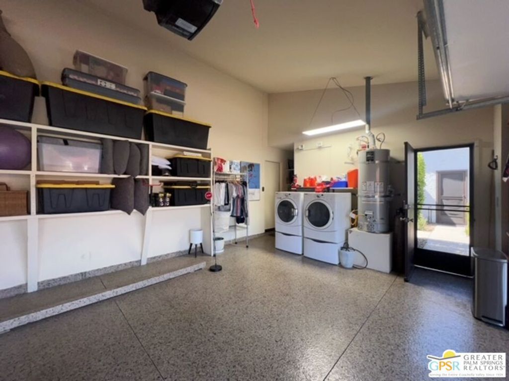 listing image 130725993073293627423