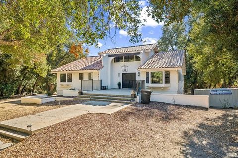 18675 La Ventana Road Murrieta CA 92562