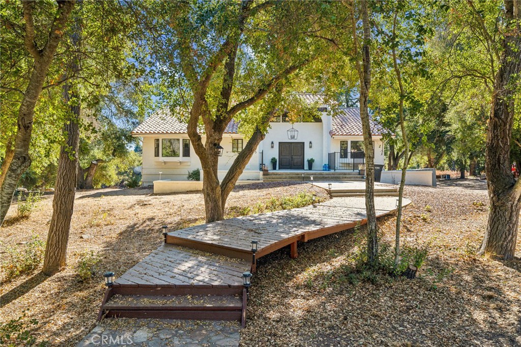 18675 La Ventana Road