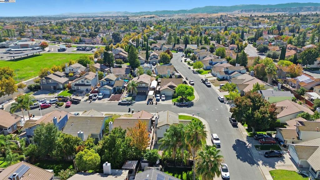 MEADOW CREEK - Residential