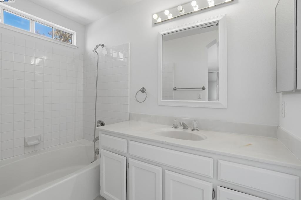 MEADOW CREEK - Residential