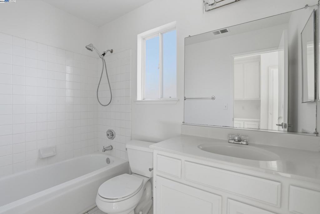 MEADOW CREEK - Residential