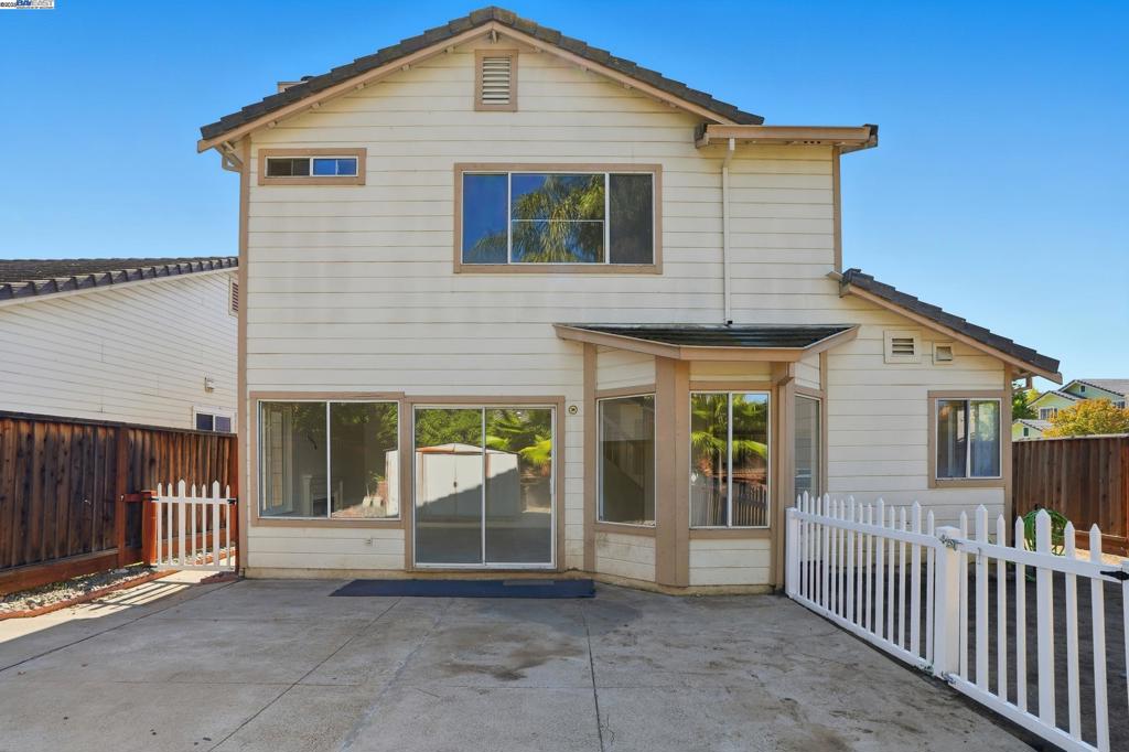 MEADOW CREEK - Residential