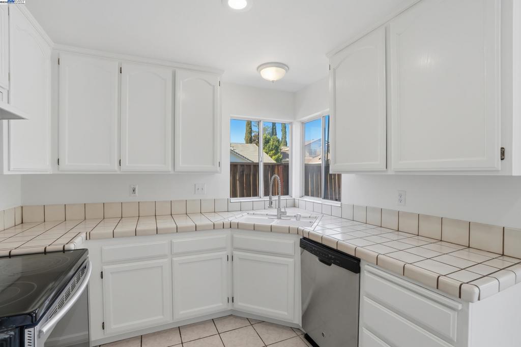 MEADOW CREEK - Residential