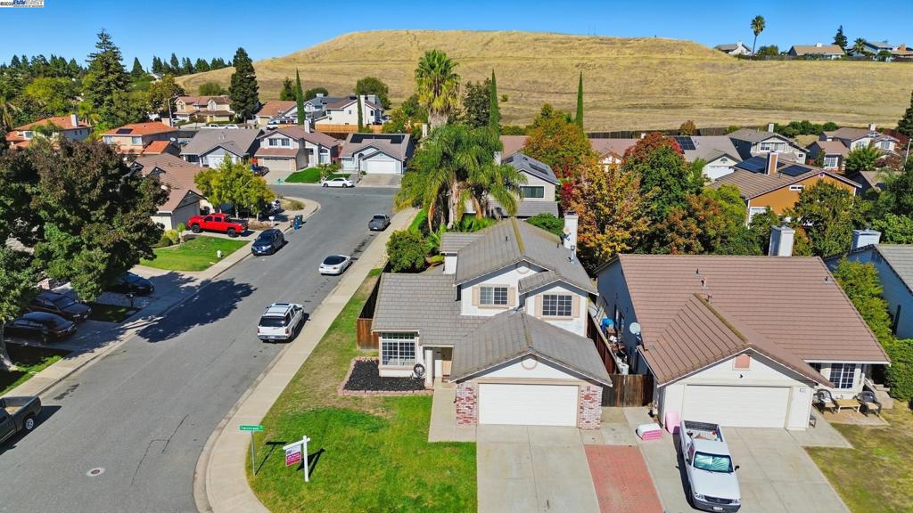 MEADOW CREEK - Residential