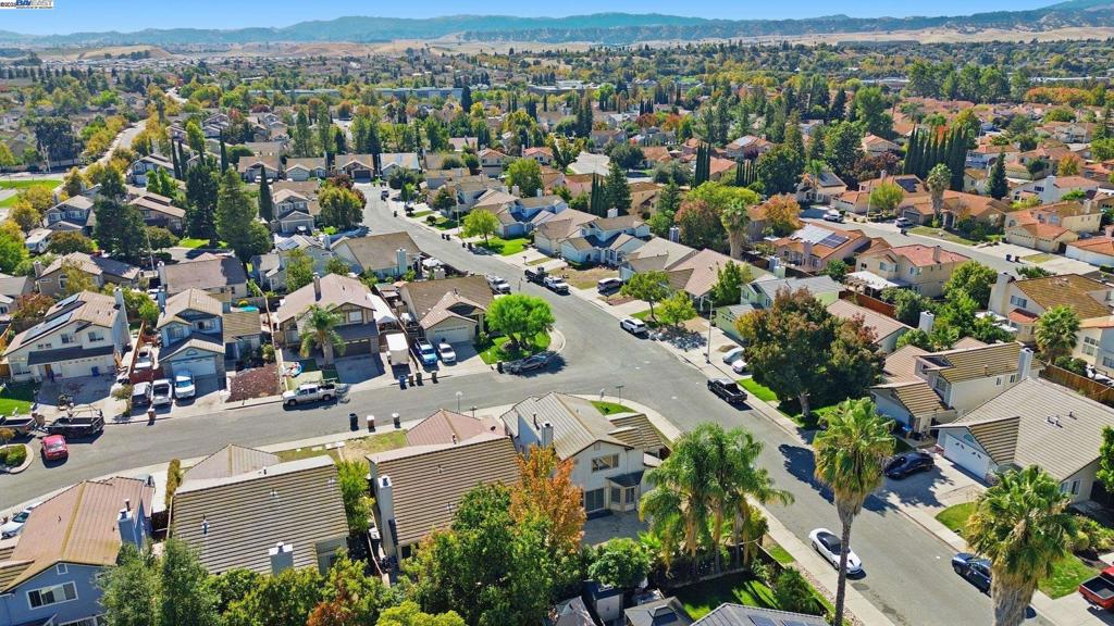 MEADOW CREEK - Residential