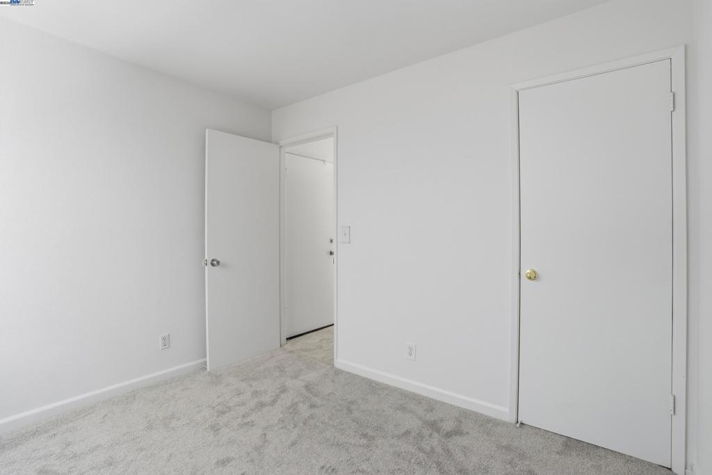 MEADOW CREEK - Residential