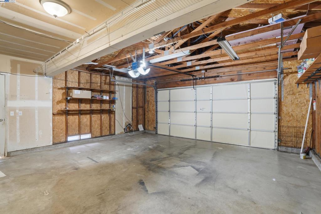 MEADOW CREEK - Residential