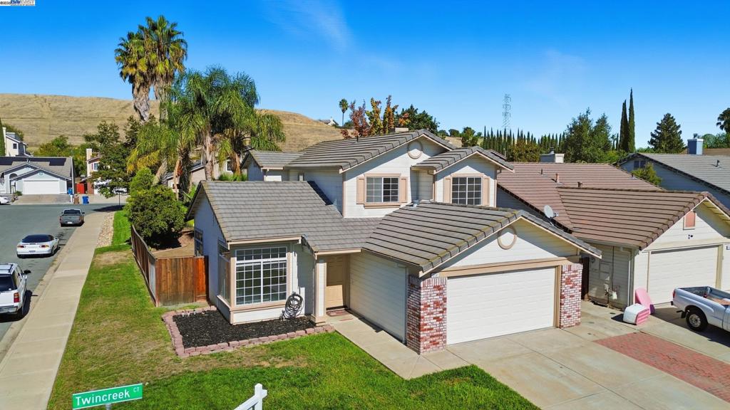 MEADOW CREEK - Residential