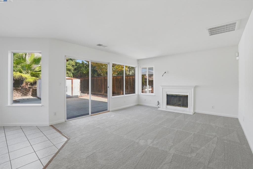 MEADOW CREEK - Residential