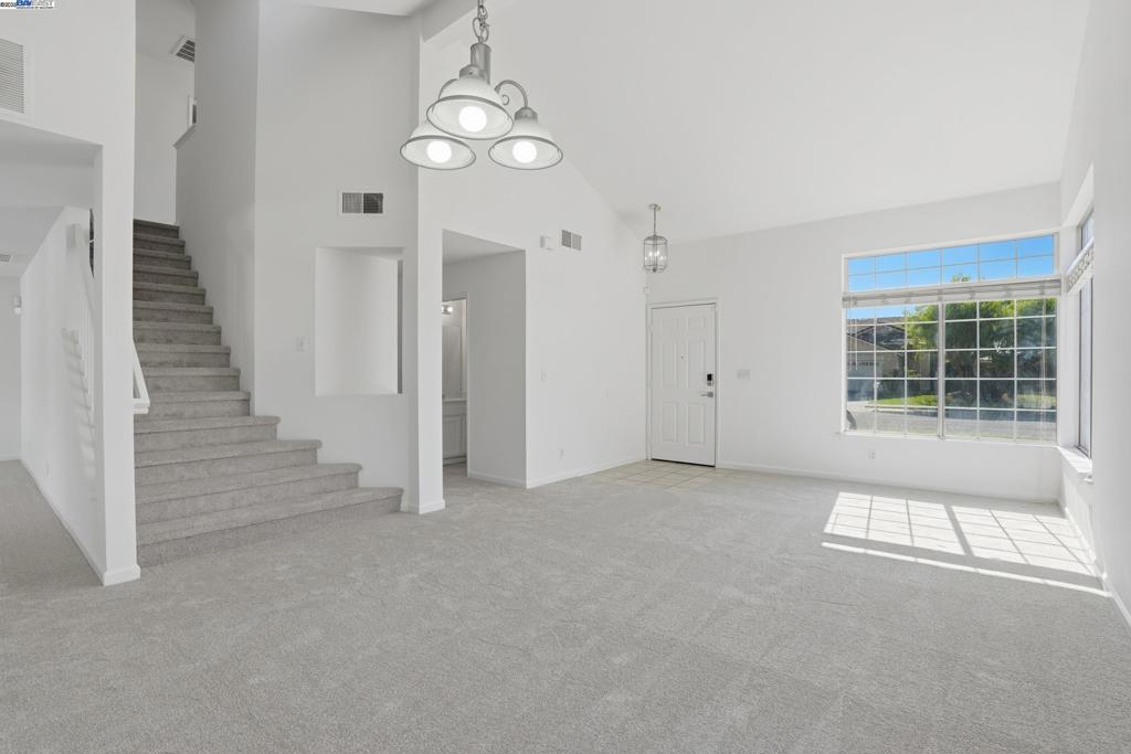 MEADOW CREEK - Residential