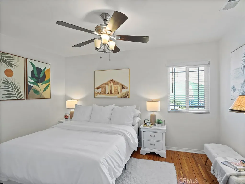 Lake Balboa, California 91406, United States, 3 Bedrooms Bedrooms, ,2 BathroomsBathrooms,Residential,Contingent,131339