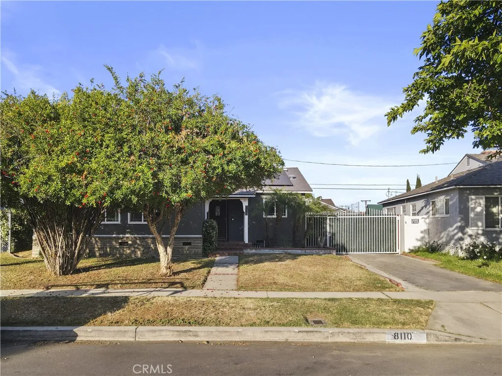 Lake Balboa, California 91406, United States, 3 Bedrooms Bedrooms, ,2 BathroomsBathrooms,Residential,Contingent,131339