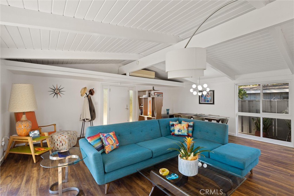 3202 N Studebaker Road