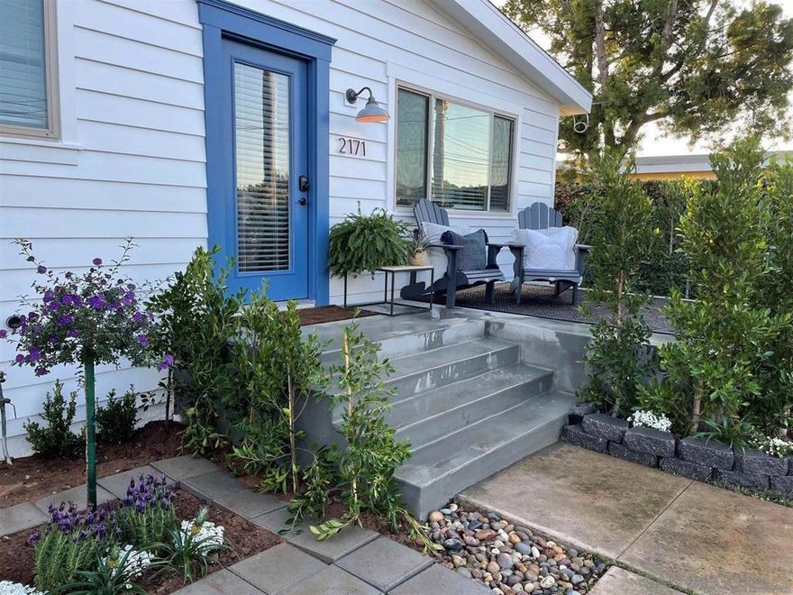 Cozy "Beach Vibe" Fully Remodeled Home. New plumbing, electrical panel, heat and A/C system.Gorgeous real white oak floors. Open floor plan. HUGE family room. All new kitchen with custom zinc island. New buffet cabinet compliments the already LOTS of cabinet space. All appliances convey. All new bathrooms marble tile double sinks. Custom wainscoting walls with designer paint. Nice front porch. Backyard HUGE and "high fenced in" private. Nice patios. Back yard turf. Front yard brand new sod Green Grass. Very Clean Home. Solar is leased.