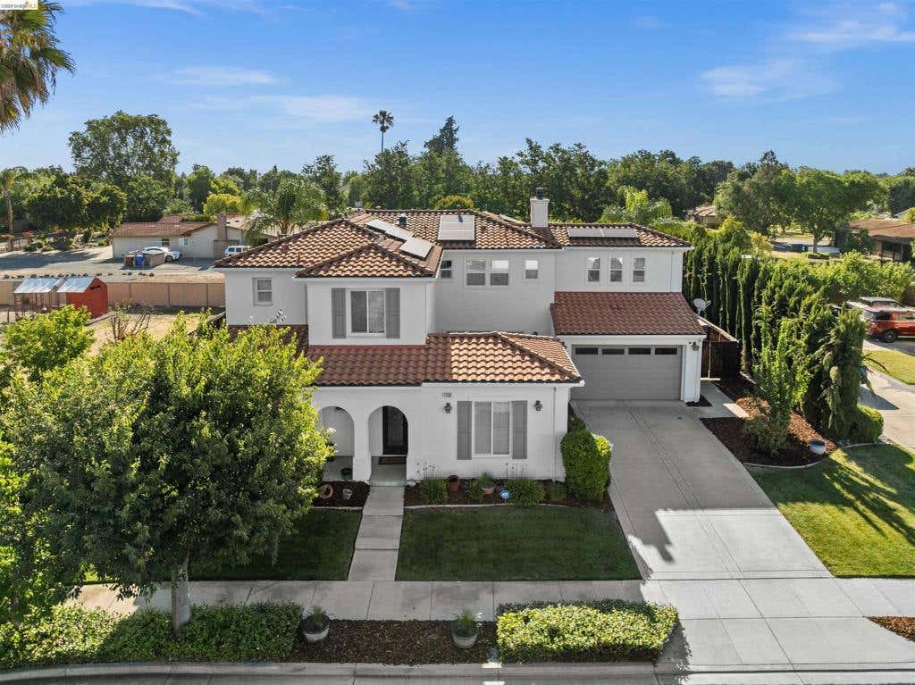 Photo of 1596 Cherry Blossom Ct Ct, Brentwood, CA 94513 (MLS # 41137342)